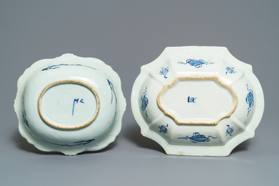 Deux saladiers en fa&iuml;ence de Delft bleu et blanc, 18&egrave;me