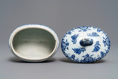 A Dutch Delft blue and white sheep-finial butter tub, 18th C.