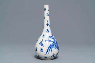 A Chinese blue and white 'Bleu de Hue' Vietnamese market vase, Nei Fu mark, 19th C.