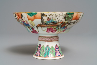 Trois pi&egrave;ces en porcelaine de Chine famille rose, 19&egrave;me