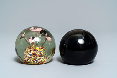 Thirteen glass paperweights, France, 18/20th C.