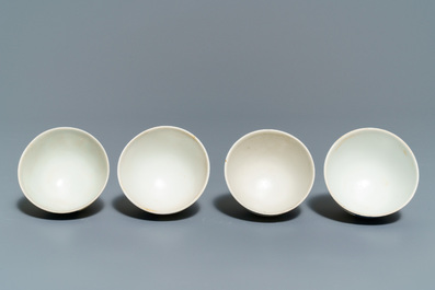 A Chinese shipwreck blue and white Islamic market 'aftaba' ewer and twelve cups, Transitional period