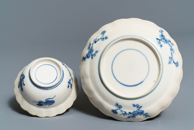 Twelve Chinese blue and white cups and saucers with floral design, Kangxi/Qianlong