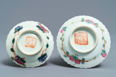 Une collection de tasses et soucoupes et un vase en porcelaine de Chine pour le march&eacute; Peranakan ou Straits, 19&egrave;me