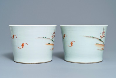 A pair of Chinese famille rose 'nine peaches' jardini&egrave;res, 19th C.
