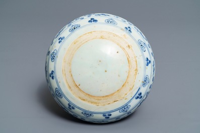 A Chinese blue and white Buddhist alms bowl &lsquo;bo&rsquo;, Xuande inscription, 19/20th C.