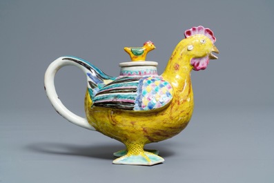 A Chinese famille rose cockerel wine pot and cover, Qianlong