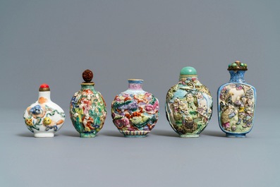Dertien diverse Chinese snuifflesjes, 19/20e eeuw