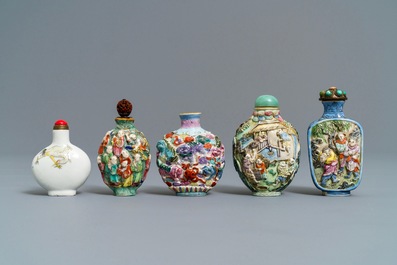 Dertien diverse Chinese snuifflesjes, 19/20e eeuw