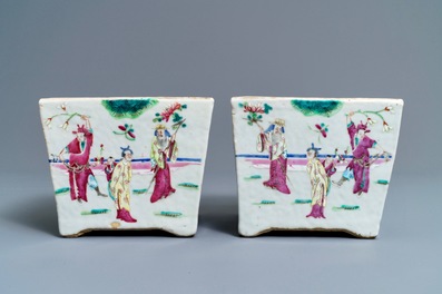 A pair of Chinese famille rose jardini&egrave;res and two celadon bowls, 19th C.