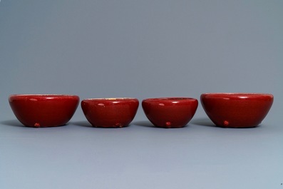 Quatre bols en porcelaine de Chine sang de boeuf, 19/20&egrave;me