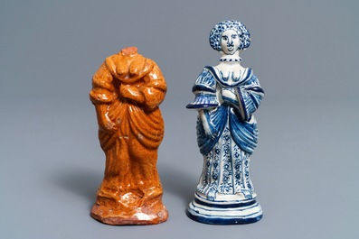 A Frisian Delftware blue and white model of a lady and an earthenware fragment, Harlingen, ca. 1775