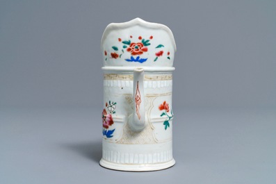 Een Chinese famille rose 'duomuhu' kan, Qianlong