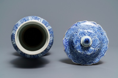 A Chinese blue and white vase and cover, Kangxi