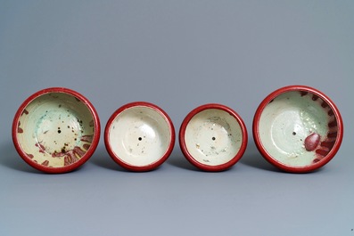Quatre bols en porcelaine de Chine sang de boeuf, 19/20&egrave;me