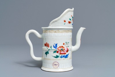 Een Chinese famille rose 'duomuhu' kan, Qianlong