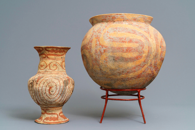Three Ban Chiang culture pottery jars, Thailand, 600 - 300 b.C.