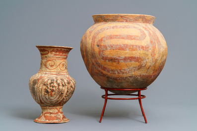 Three Ban Chiang culture pottery jars, Thailand, 600 - 300 b.C.
