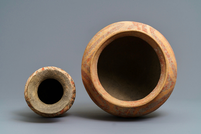 Three Ban Chiang culture pottery jars, Thailand, 600 - 300 b.C.
