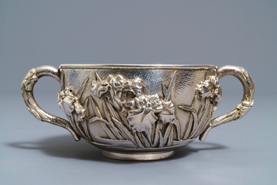 A Japanese silver relief-decorated bowl, 19th C.