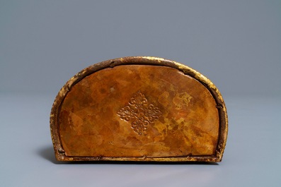 Un mod&egrave;le de Jambhala sur dragon en bronze polychrom&eacute;, Sino-Tibet, 19/20&egrave;me