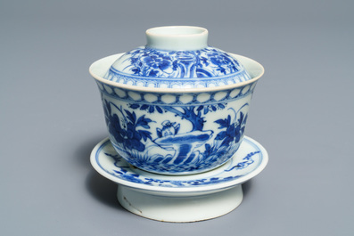 Six Chinese blue and white 'Bleu de Hue' covered bowls for the Vietnamese market, 19th C.