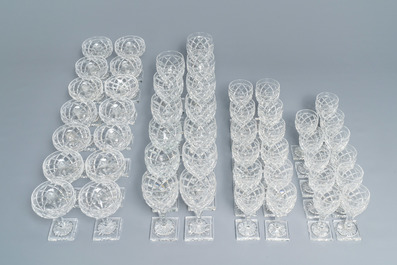 Un ensemble de 50 verres en cristal Val-Saint-Lambert, 20&egrave;me