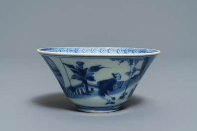Twee blauwwitte Chinese borden en een kom, Kangxi en 19e eeuw