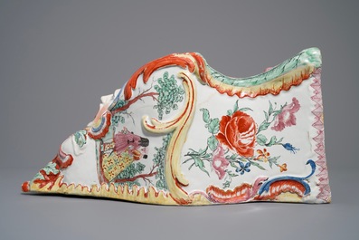 A large petit feu and gilded Dutch Delft wall cistern, 18th C.