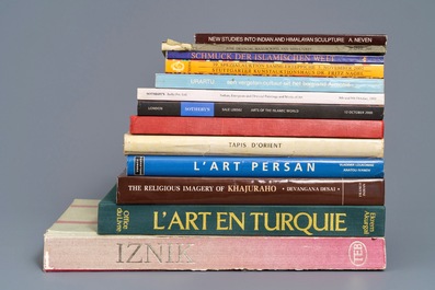Une collection de livres et catalogues sur l'art islamique