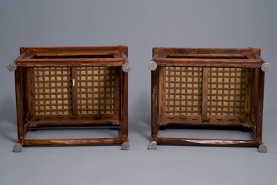 Une paire de chaises chinoises en bois huanghuali, R&eacute;publique, 20&egrave;me