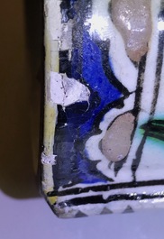 Een polychrome Iznik pul, Turkije, 17e eeuw