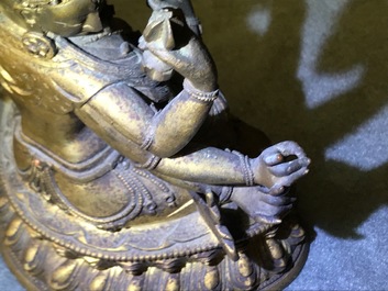 Une figure d'Ushnishavijaya en bronze dor&eacute; incrust&eacute;, Sino-Tibet, 17/18&egrave;me