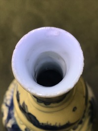 A Chinese blue and white double gourd vase, Transitional period