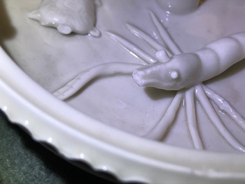 Un porte-encens en porcelaine blanc de Chine de Dehua, Kangxi