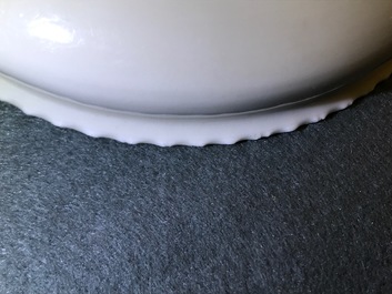 Un porte-encens en porcelaine blanc de Chine de Dehua, Kangxi