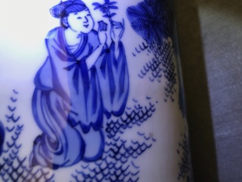A fine Chinese blue and white sleeve vase with figural design all-round, Transitional period
