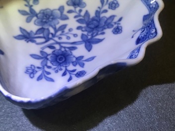 Five Chinese blue and white shell-shaped trays, Qianlong