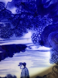 Une coupe en porcelaine de Chine bleu et blanc, marque et &eacute;poque de Kangxi