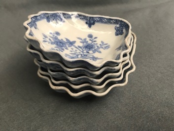 Five Chinese blue and white shell-shaped trays, Qianlong