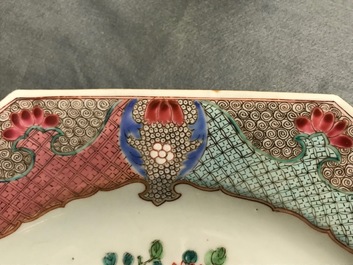 A large octagonal Chinese famille rose charger with a goose, Yongzheng/Qianlong