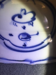 A Chinese blue and white kraak porcelain 'dragon' dish, Wanli