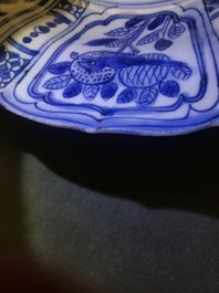 A Chinese blue and white kraak porcelain 'dragon' dish, Wanli