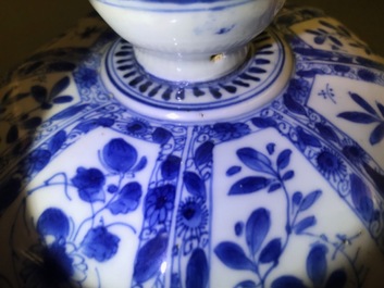 A large Chinese blue and white baluster jar and cover with floral panels, Kangxi