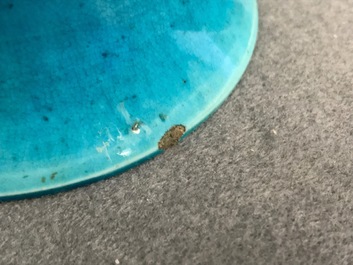 Een Chinese monochrome turquoise rouleau vaas, 18/19e eeuw