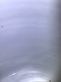 A Chinese grisaille and iron red brush pot, Ju Ren Tang merk, Republic, 20th C.