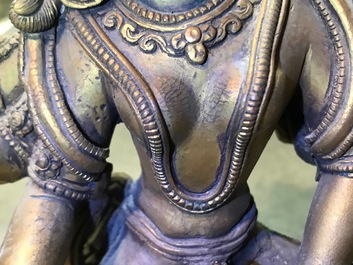 Une figure de Vasudhara en bronze dor&eacute; incrust&eacute;, Tibet ou N&eacute;pal, 18/19&egrave;me