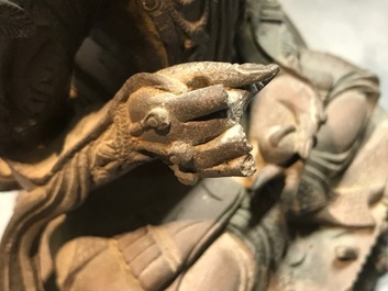 Une figure de Guanyin en bronze, Chine, Ming