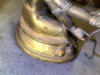 Une figure d'Ushnishavijaya en bronze dor&eacute; incrust&eacute;, Sino-Tibet, 18&egrave;me