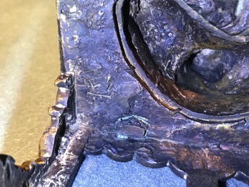 Une figure d'Amitayus en bronze dor&eacute;, Sino-Tibet, Qianlong
